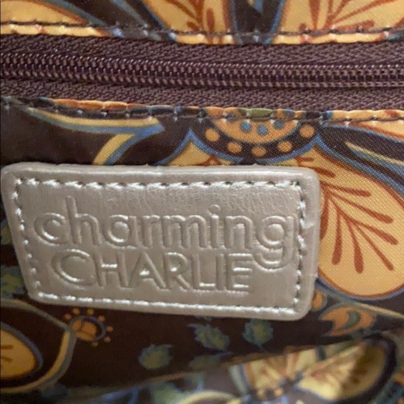 Light Gold Purse With Rhinestones - Picture 7 of 9